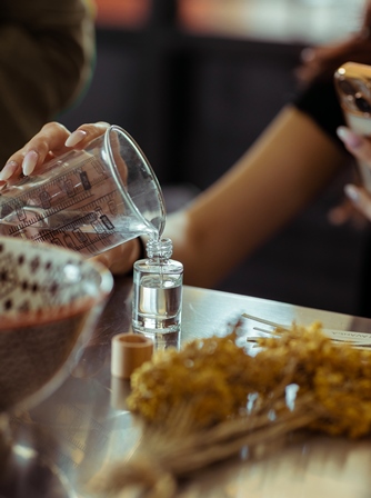 elena cobez profumi del vino profumeria botanica